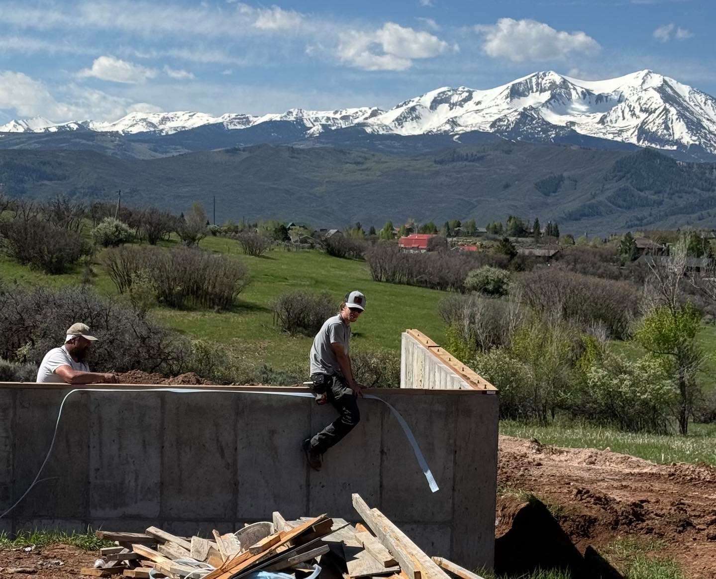 Michael and Shane getting plates down on our next Missouri Heights project….