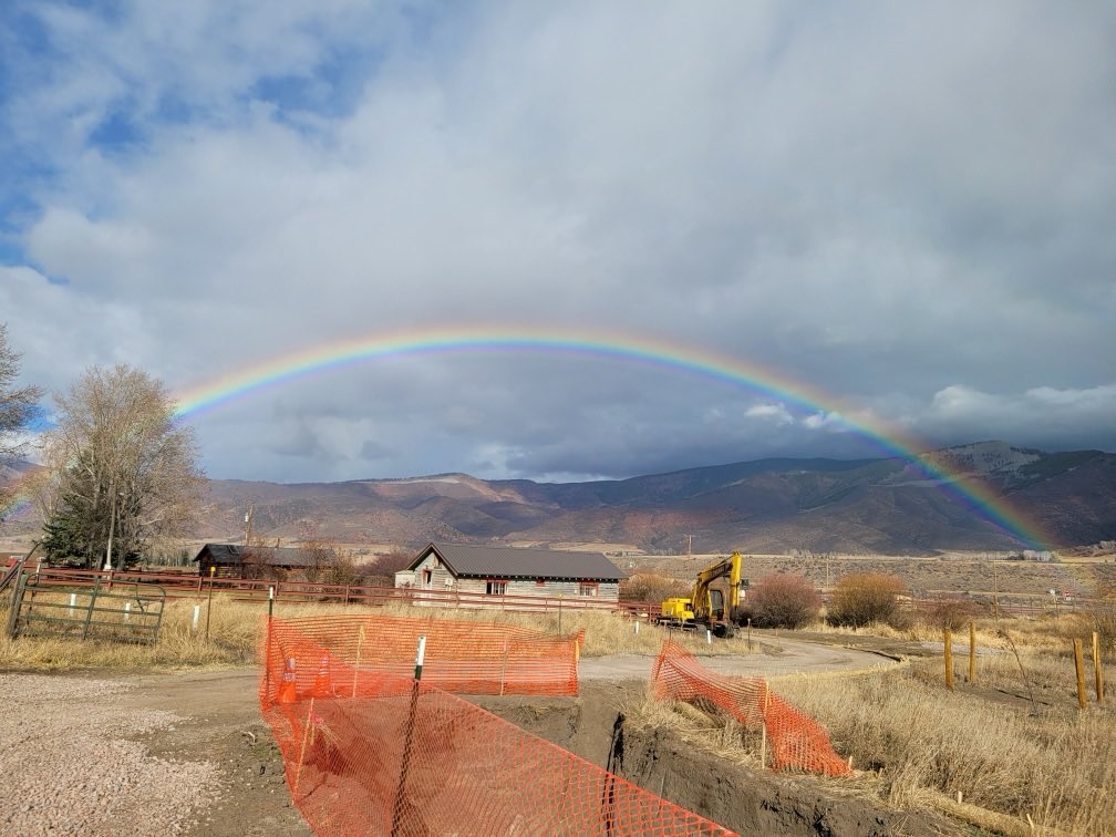 Might be raining downvalley, but looking nice up in Aspen today! Thanks for the pic Elan!